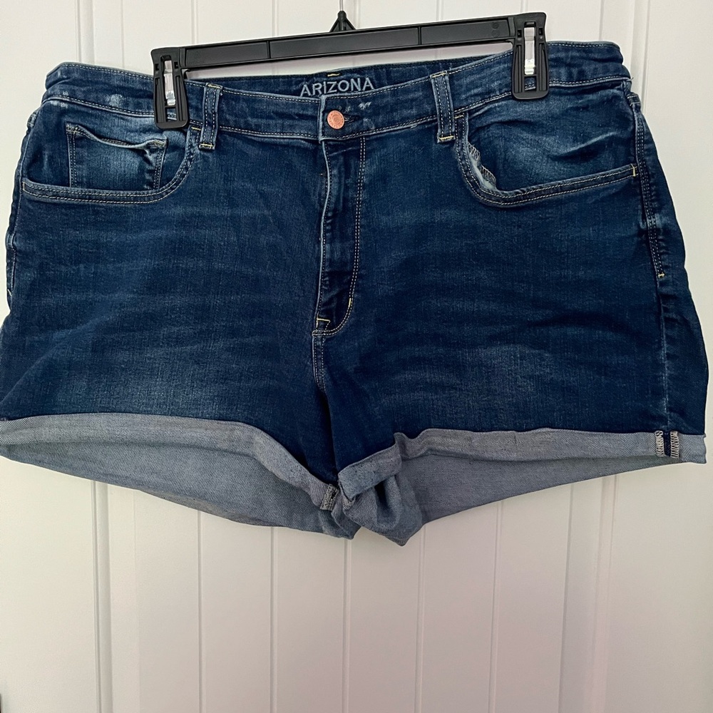 Arizona Jean Company Blue Jean Shorts Cuffed Hem